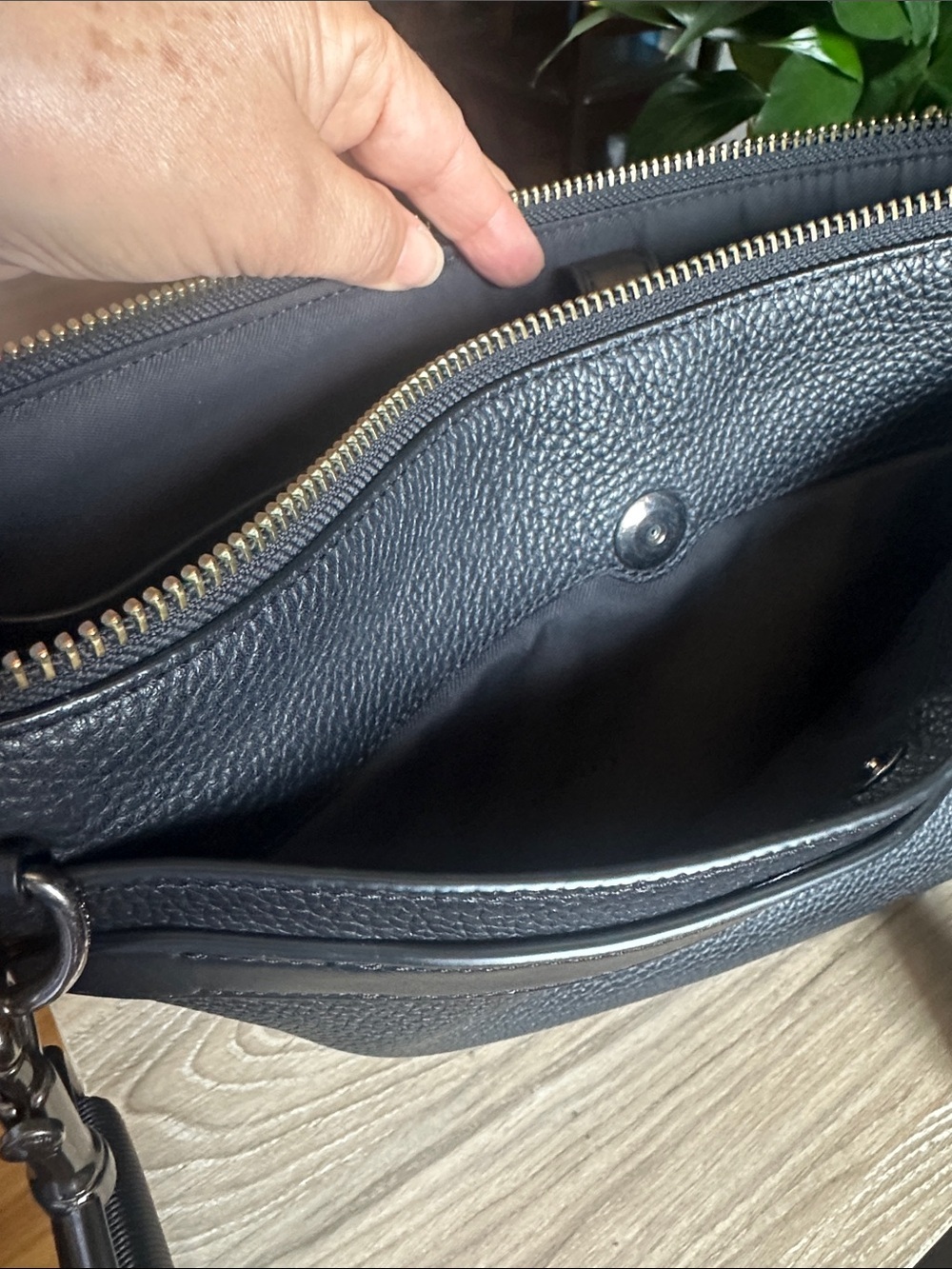 Coach Black Pebbled Leather Messenger Crossbody - Picture 6 of 10